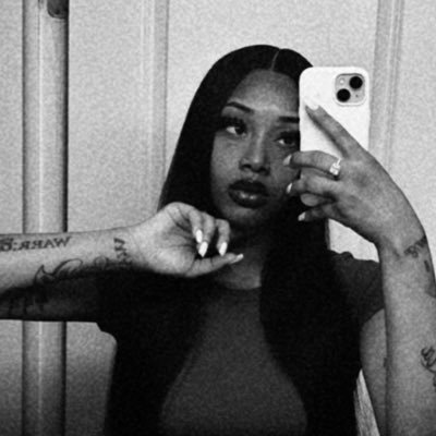 ʜᴇʀ 💋 everything to gain and nothing to lose ONE OF NONE 📸: __thatsdaisahnicolej