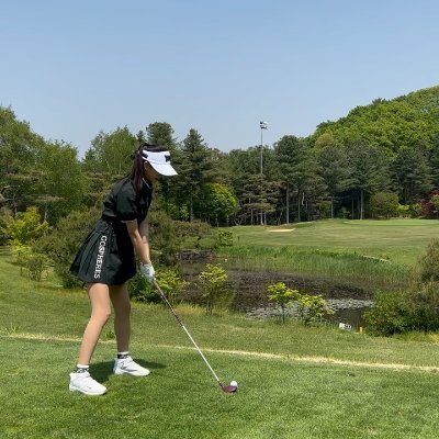 はゴルフ初心者です
ゴルフが好きで、ゴルフをしているときれいな風景が見えます。 自然の中でインスピレーションを探し、
挑戦したり友達になったりすることも大切です。 友達と交流することで、自分の知識を高めることができます。
#ゴルフが好きな人と繋がりたい
#ゴルフ初心者
よろしくお願いします！ ！ ✨