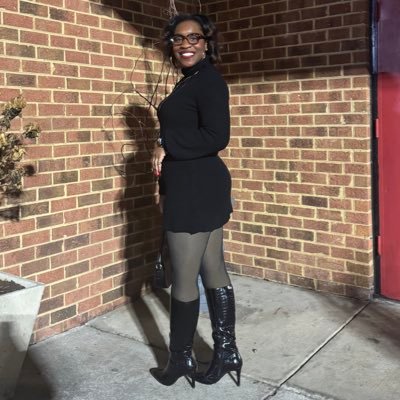 Educator. Carolina Athletics’ Enthusiast. Former teacher, forever regular degular baddie! 👩🏾‍🏫💁🏾‍♀️