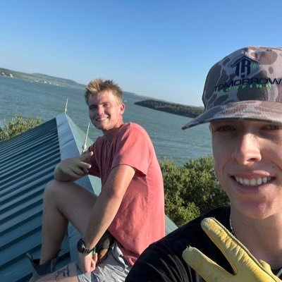 bowhunter48535's profile picture. Scared money don’t make money.