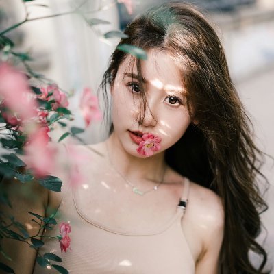 Eileen949494's profile picture. ex VC | ex miner | 非投建dyor | 平面模特 | 深套 #废儿 | 明天会更好！🌞