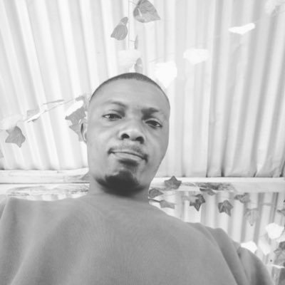 I work to better myself plus I’m a die hard wizkid and Manchester United fan.