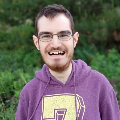מפיק בתחנות המוזיקה של כאן, וחובב בלתי נדלה של בינה מלאכותית. ציוציי משלבים לרוב הומור נונסנסי ומלא באהבה.