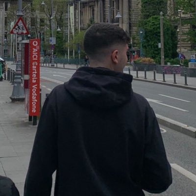Fradeluca17's profile picture. Creo e accelero business digitali 🥷