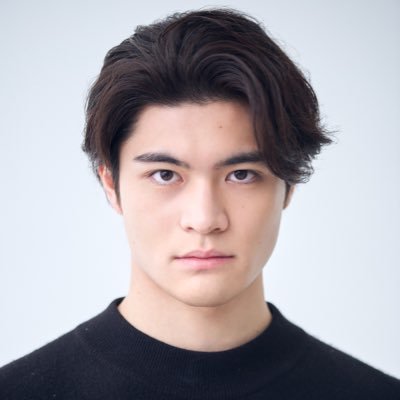 スターダストプロモーション所属の俳優・石川雷蔵のSTAFFです。2025年7月期『ちはやふる-めぐり-』篠原陽介役/6月舞台『鉄火のいろは~幕末火消四十八景~』/テレビ朝日系「暴太郎戦隊ドンブラザーズ」ドンドラゴクウ&ドントラボルト・桃谷ジロウ役