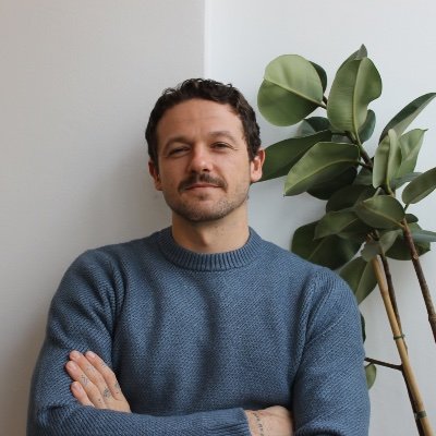 Hola mundo! Mi nombre es Javier , aunque todos me llaman Javi. Soy desarrollador de soft Full Stack . Enamorado de Python y deseando seguir descubriendo.