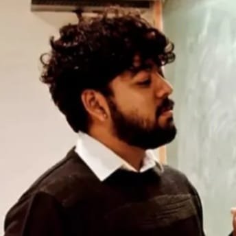 Aspiring Economist. Currently Masters @TSEinfo. Previously Undergrad @EconomicsShiv @iitm_bs. Supports @RealMadrid. Reposts =/=》Endorsements