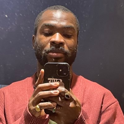 tunde__dev's profile picture. Currently building @shadeuio