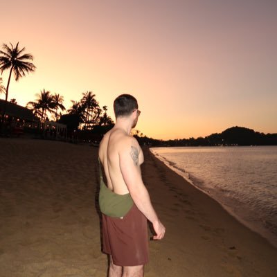 uuuu1111s's profile picture. זה לא כל כך נעים לראות גן סגור. זה גם לא כל כך נעים לראות סטייה עולה. 25, מוכר גמא וסטיות על תא 35.