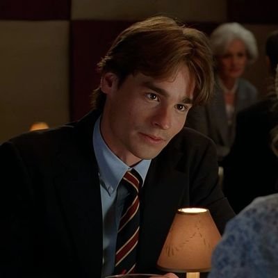 yslchynwk's profile picture. on a dead poets' honor !