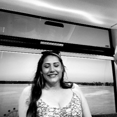 bkilllR's profile picture. Foodie, Artist & Lover Girl ✨✨✨