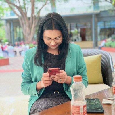 KhyadadShweta's profile picture. Business analyst 
Anchor/MC
Content writer 
PR
Networker 
Business partner with paid collaborations 

#forexpassion