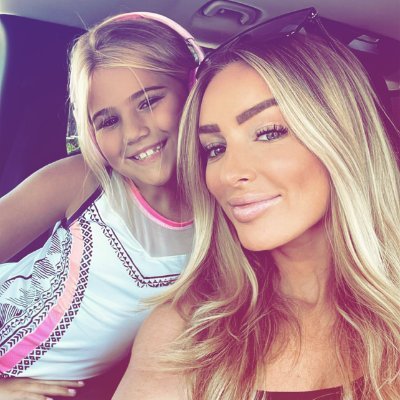 Conservatives
Always be kind! 🇺🇲fashion entrepreneur who loves wine, life, golf and tennis ⛳️🎾💪
