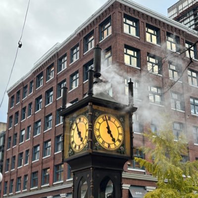 flip_flopssss's profile picture. 