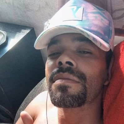 Puto ativo⚡🍁
O pretinho que não é padrão...Mais incomoda muita gente
Contar com 9k suspensa
Conta reserva e RT @ekelom1
Esse é o teu Putão Carinhoso Filhotes😈