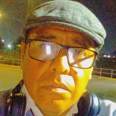 marlucan's profile picture. Comunicólogo, Videoblogger en Marlucan Dixital, andariego capitalizado, lector, escribiente, aficionado al cine, la música, coleccionista de LP y kcts.