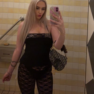 18+ blonde bimbo ~ no reply’s on here only on site !!! 24 🥂 •Book me to come to you: @exoticAus_ PAYID: 0416865323