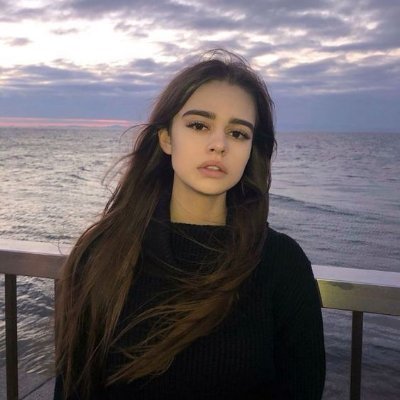 elisestewart122's profile picture. "Breaking news, trending topics & hot takes—stay ahead of the conversation. 📰🔥 #TrendingNow"