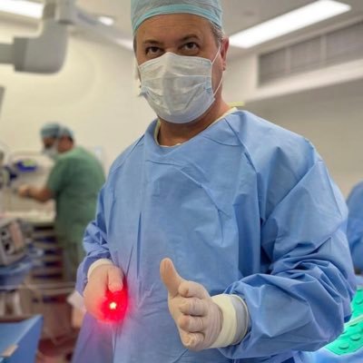 dr_obenard52763's profile picture. 🏥Certified orthopedic surgeon.