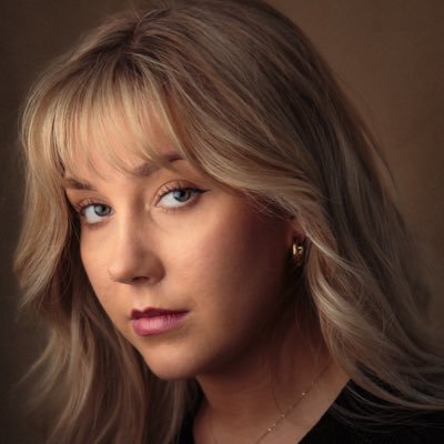 Molly Parton Profile