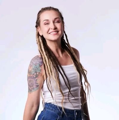 officialjennaz's profile picture. CEO of Zater Capital 🤖 Partner of ReAction ™️ 🌿 ⏳Mentored by Bob Proctor ✨ Mama to 4 🤍😍