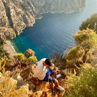 OzgurSalmis's profile picture. •YTÜ YL