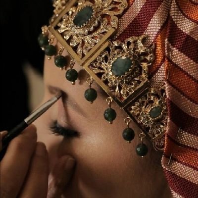 lightisly's profile picture. les plus forts sont ceux qui résistent 🌅