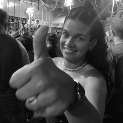 _marifersouza's profile picture. seja bem vinda ao meu mundo de ilusões