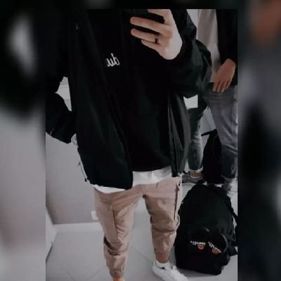 MntzrY17623's profile picture. 