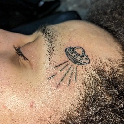 LoveWorley's profile picture. 