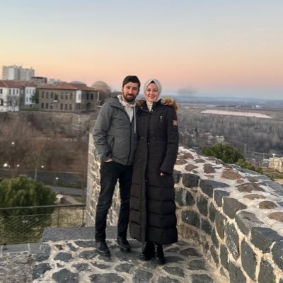 İngilizce Öğretmeni / 3 kedi annesi / Hayvan Hakları Savunucusu