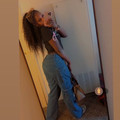 Insta link in bio😉|#Single🫣|SCORPIO😌|Stimulate my mind not my body|#TEAMHOTTIE🥵| Text me I’m bored 🥱