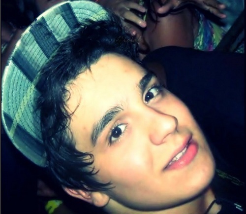 sou gay, amo o @mcespeto e sigam o @ga_areias_sccp