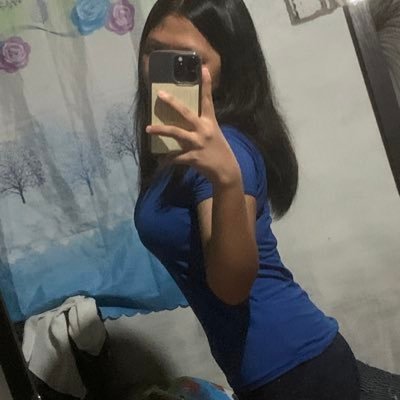 jslink_'s profile picture. I only study cuz it was required. 📚🎧🎬