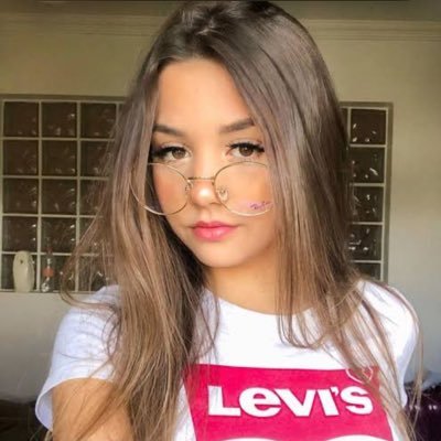 Tamiresmoraes07's profile picture. 