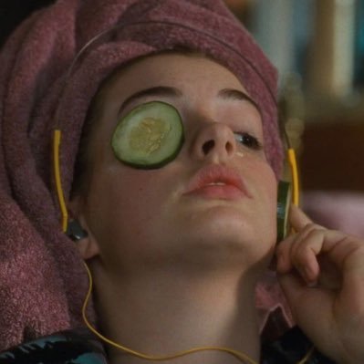 xostarl's profile picture. ★ ★ ★ ☆ ☆