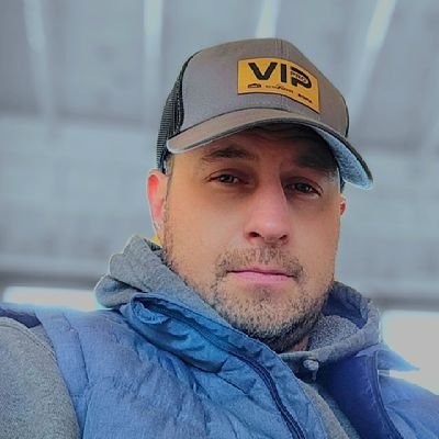 Proud canadian, Proud Conservative, I love a good debate and prefer to have conversations with people who may have a different opinion than my own.