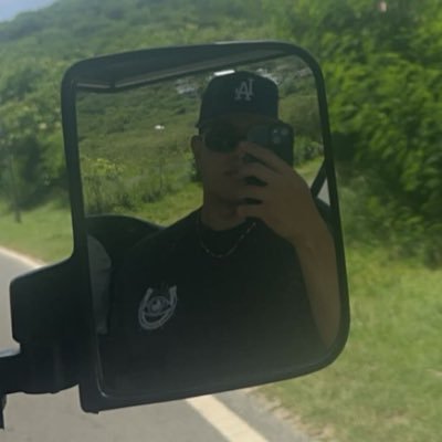 cvrlyrcr's profile picture. 🇵🇷