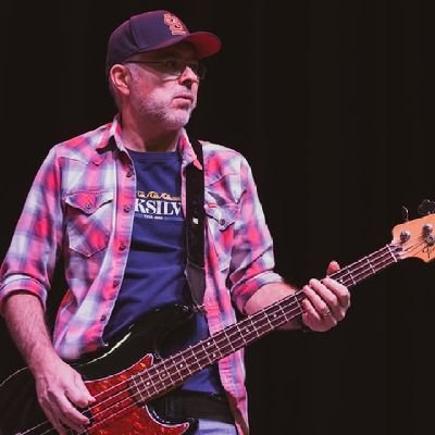 eljeferealtor's profile picture. 