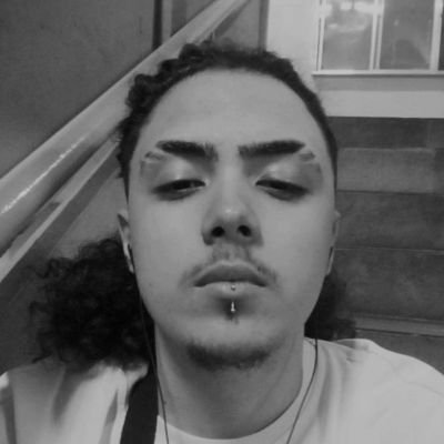 Mzada_'s profile picture. Vida eterna aos nossos inimigos para que eles possam presenciar de perto a nossa vitória 🎭