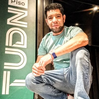 Luis_AlonsoRZ's profile picture. Miembro de #TUDNDigital
En el deporte nadie tiene la verdad absoluta. Sarcasmo por diversión. Opiniones personales. 
¡Chivas y Dolphins!