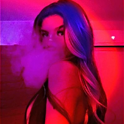 Trans girly
freaky deaky fun 
$JasmineMirage -cashapp
$napchat- Jasmine_Mirage