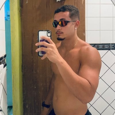 muita fé🙌🏽🕊

insta: hugoribeiro_22
