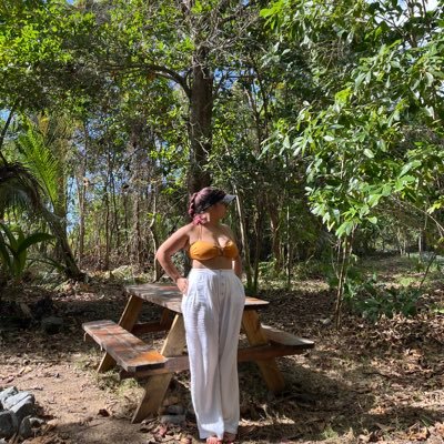 De Hormigueros 🇵🇷 pa'l mundo 😌. Amo 😴, el ☕️ , los📚 y la 🏝️. Follow @sinplástico