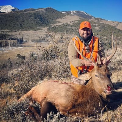 MartinezStrong 🇲🇽 🇺🇸 Family Over Evertything💯 Hunting🦌 Fishing 🎣 Outdoors🏔️ Corrections Officer 👮♂️