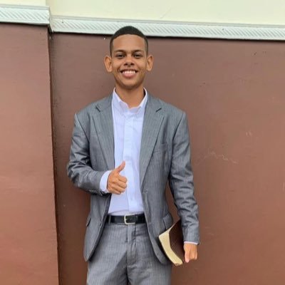 Cristiano ✝️, Hijo De Dios, Soldado de Cristo, Líder de Jóvenes en @jbendicionpty pertenezco a @cmbendicion Instagram: @reiboris__