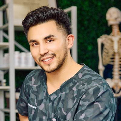 LA Chiropractor Dr. Donovan Smolich | IG @drdonovansmolich |