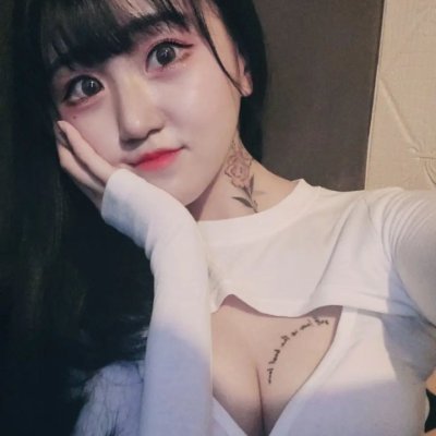 cobby470's profile picture. 不喜欢帅的   会骗人！