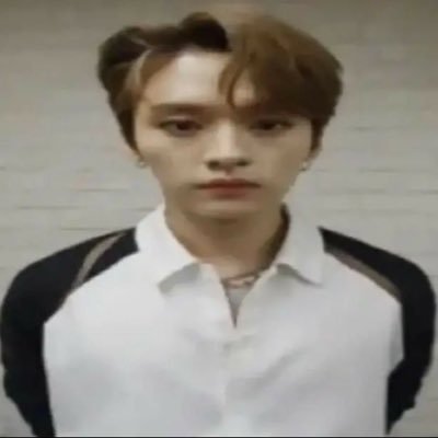 idiottices_'s profile picture. the only girl i ever loved was andrew in drag