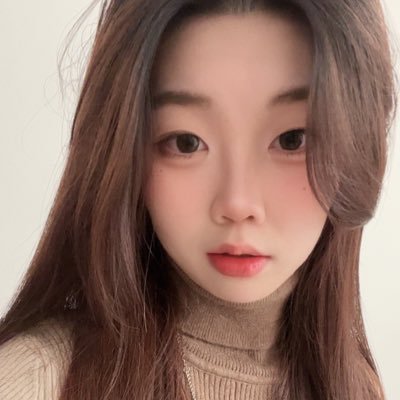 Zoey081401's profile picture. To be to Up